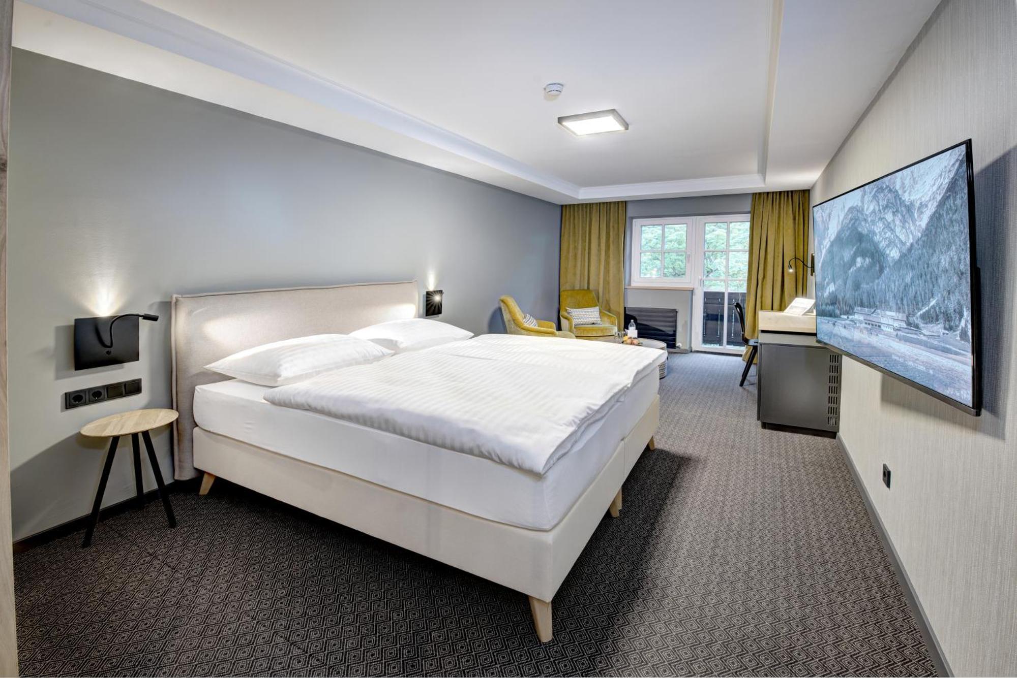 Hotel Gut Brandlhof 萨菲登安斯泰内嫩米尔 外观 照片